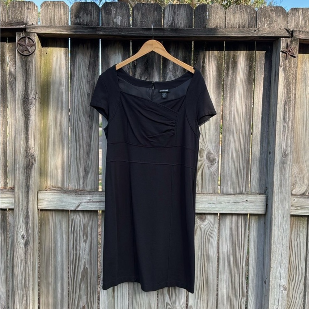Black Dress - Picture 4 of 7